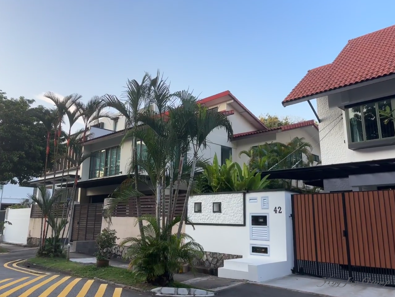 在新加坡买房怕踩坑？4大房产类型+外国人政策+地契解析，干货收好！