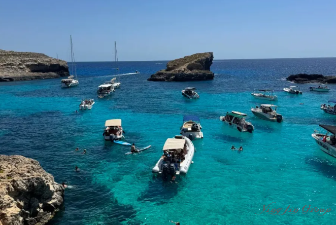 比北欧宜居，比南欧富裕，这个国家快要被中国人买下了！