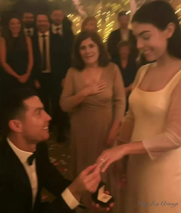 C罗求婚乔治娜刷屏！但更让人惊掉下巴的是他那双腿的“天价保单”