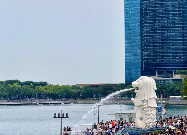 这个高福利的国家，每10个人里就有7位华人面孔！